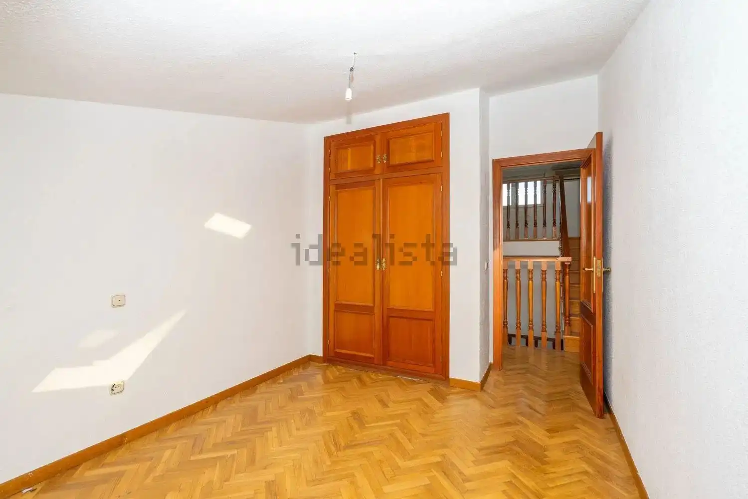Bedroom of Detached homes for sale in Talavera de la Reina  with Air Conditioner, Heating and Storage room