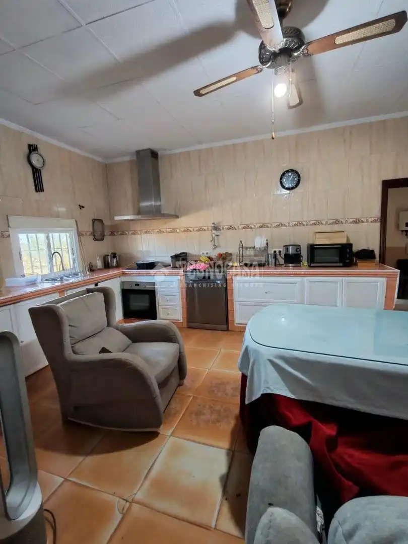 Cocina de Finca rústica en venta en Marchena con Aire acondicionado