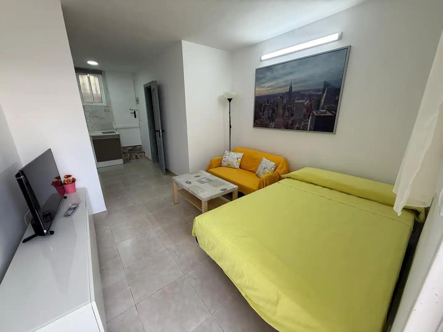 Estudio de alquiler en Calle Bellasombra, Solymar