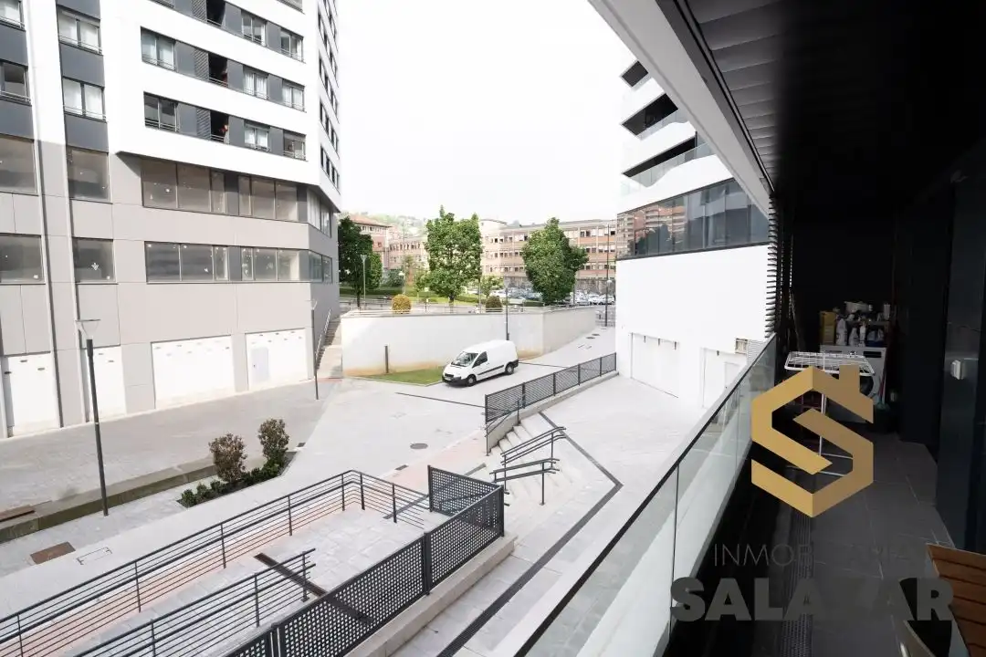 Vista exterior de Piso de alquiler en Bilbao  con Calefacción, Terraza y Balcón