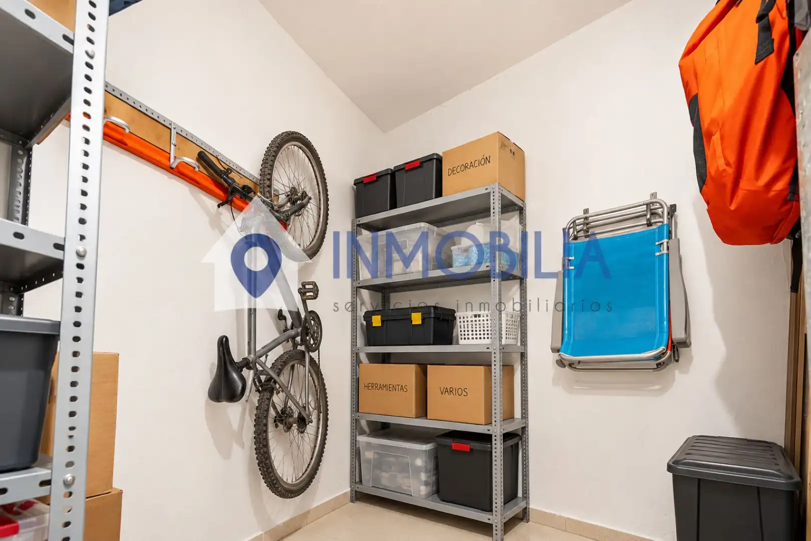 Flat for sale in Madrid  with Air Conditioner, Heating and Storage room