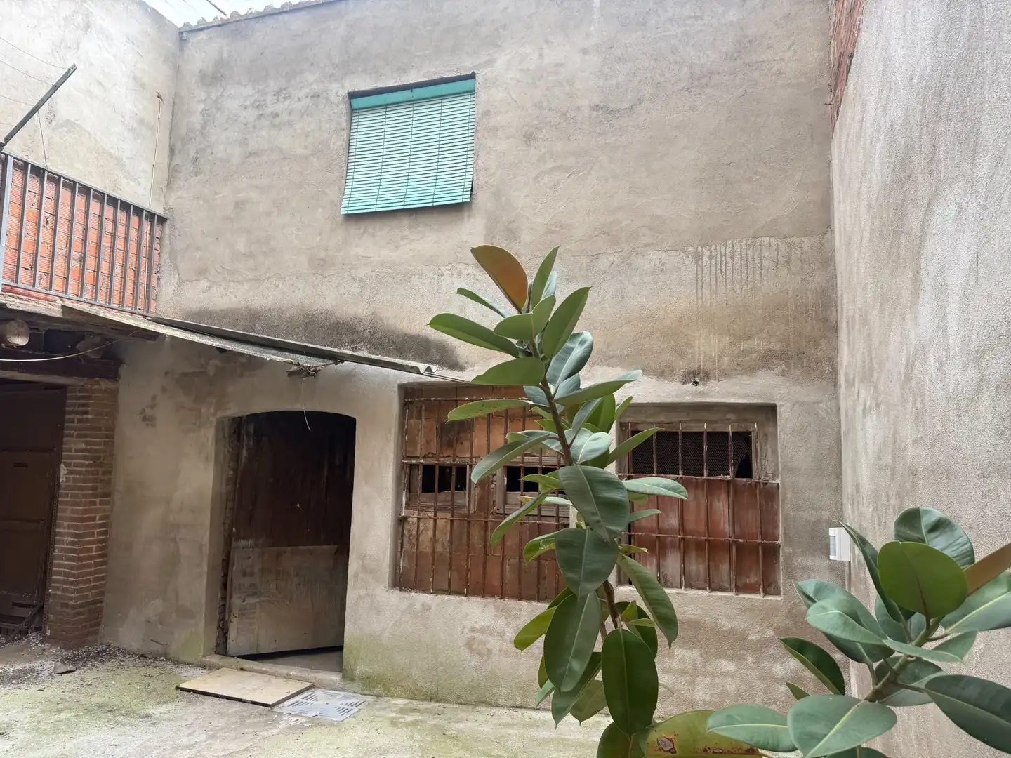 Casa amb terrassa en venda a Centre - Estació