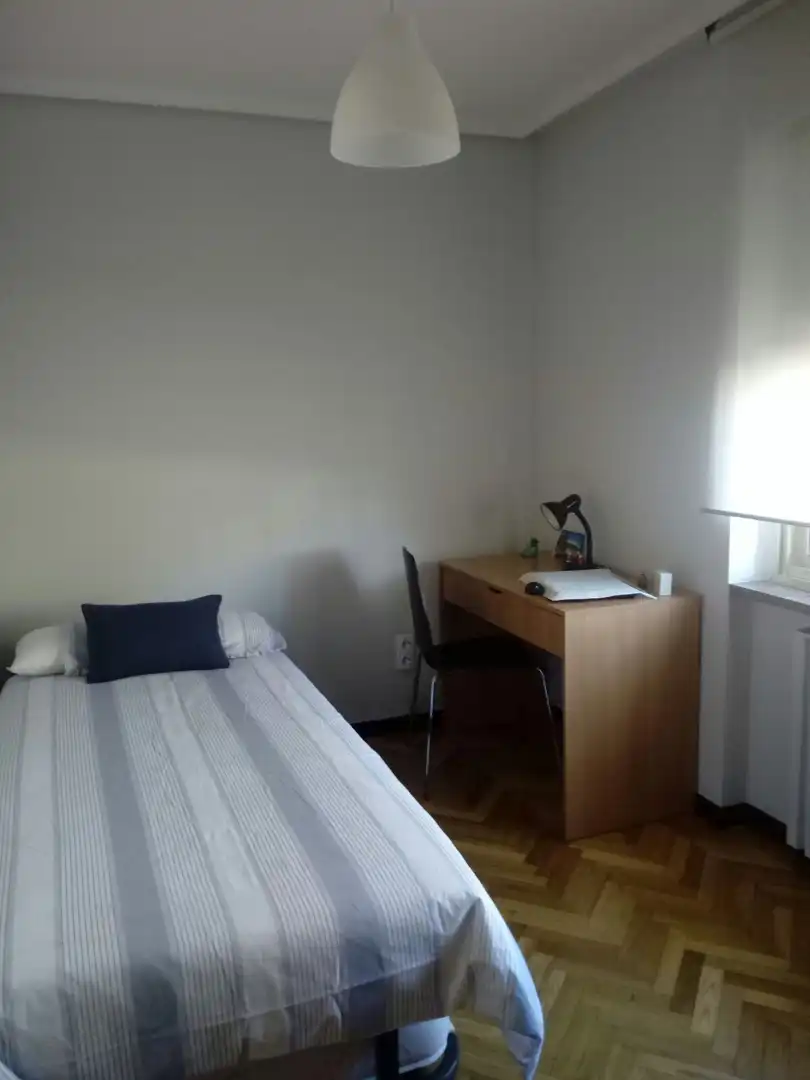 Habitación de Piso de alquiler en Zaragoza con Aire acondicionado, Calefacción y Parquet