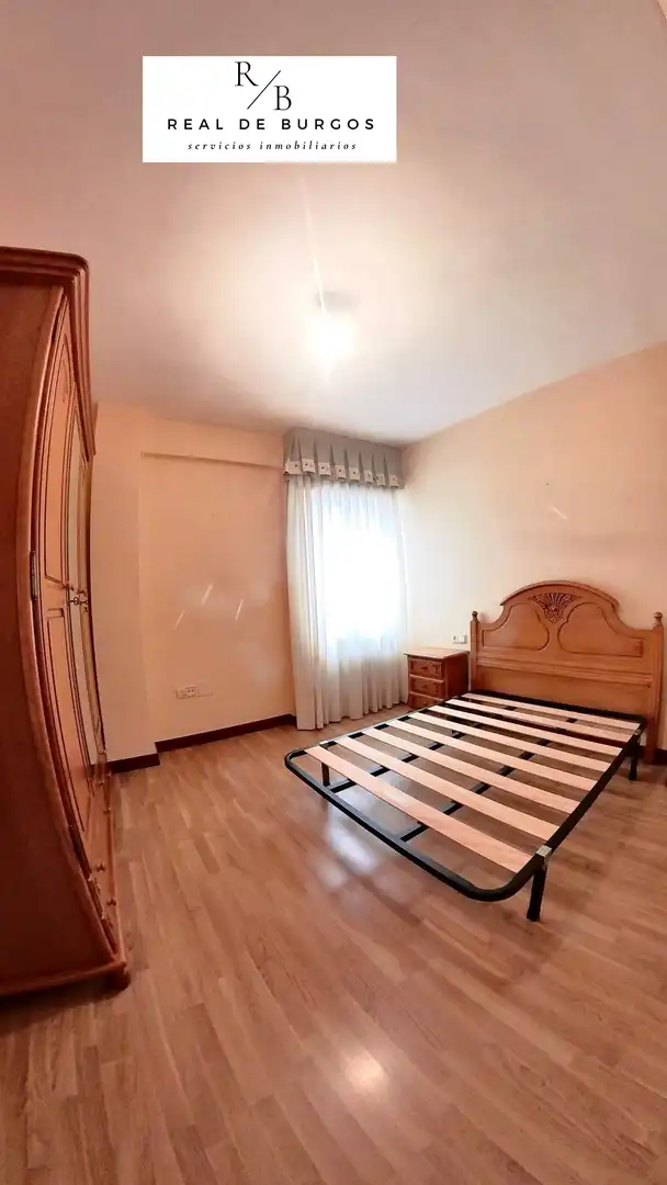 Habitación de Piso de alquiler en Valladolid con Calefacción, Terraza y Amueblado