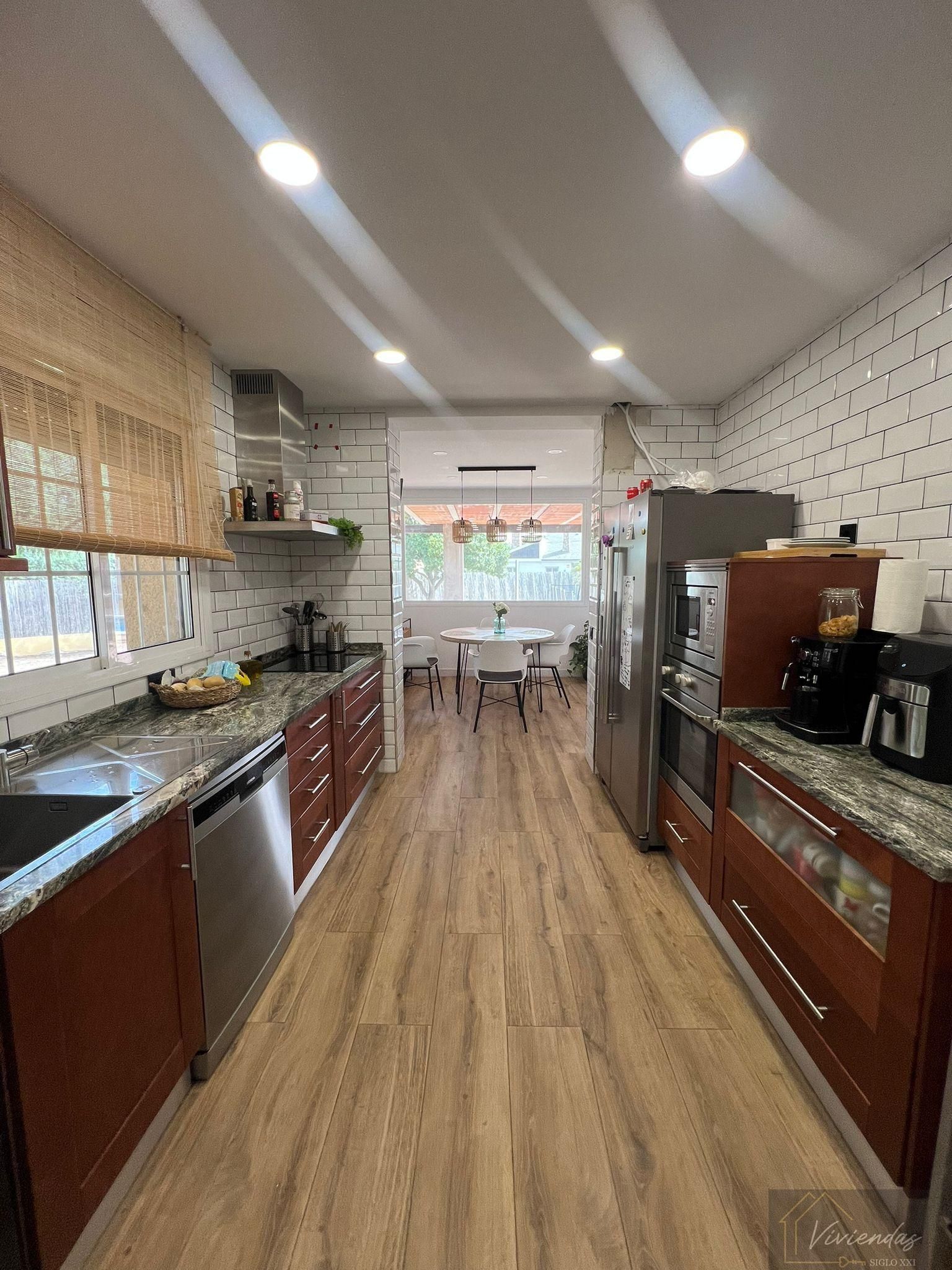 Cocina de Casa o chalet en venta en Villanueva de la Cañada con Aire acondicionado, Calefacción y Piscina