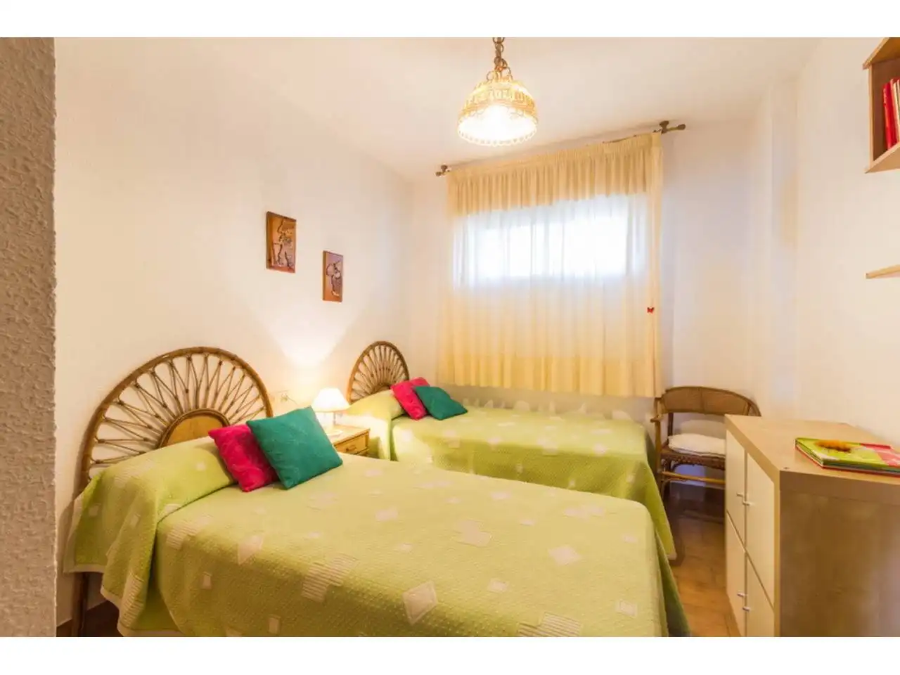 Dormitori de Apartament en venda en Almuñécar amb Terrassa, Moblat i Alarma
