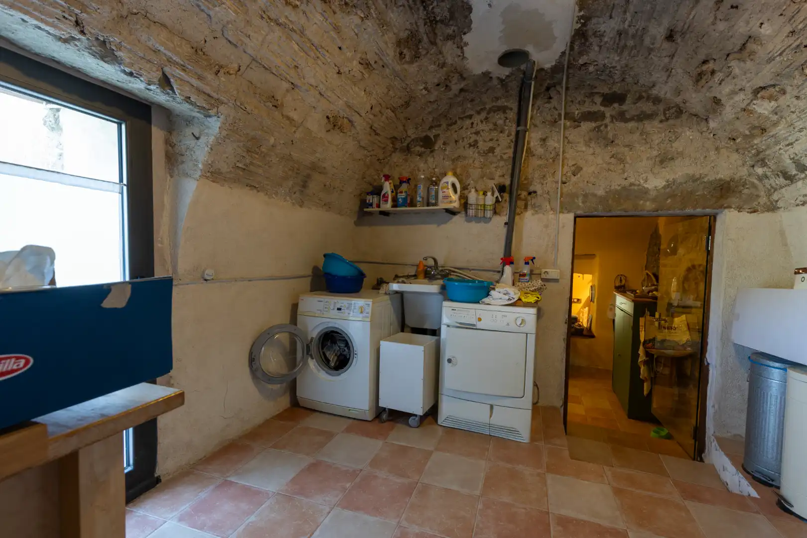Küche von Country house zum Verkauf in Sant Martí de Llémena mit Klimaanlage, Heizung und Privatgarten