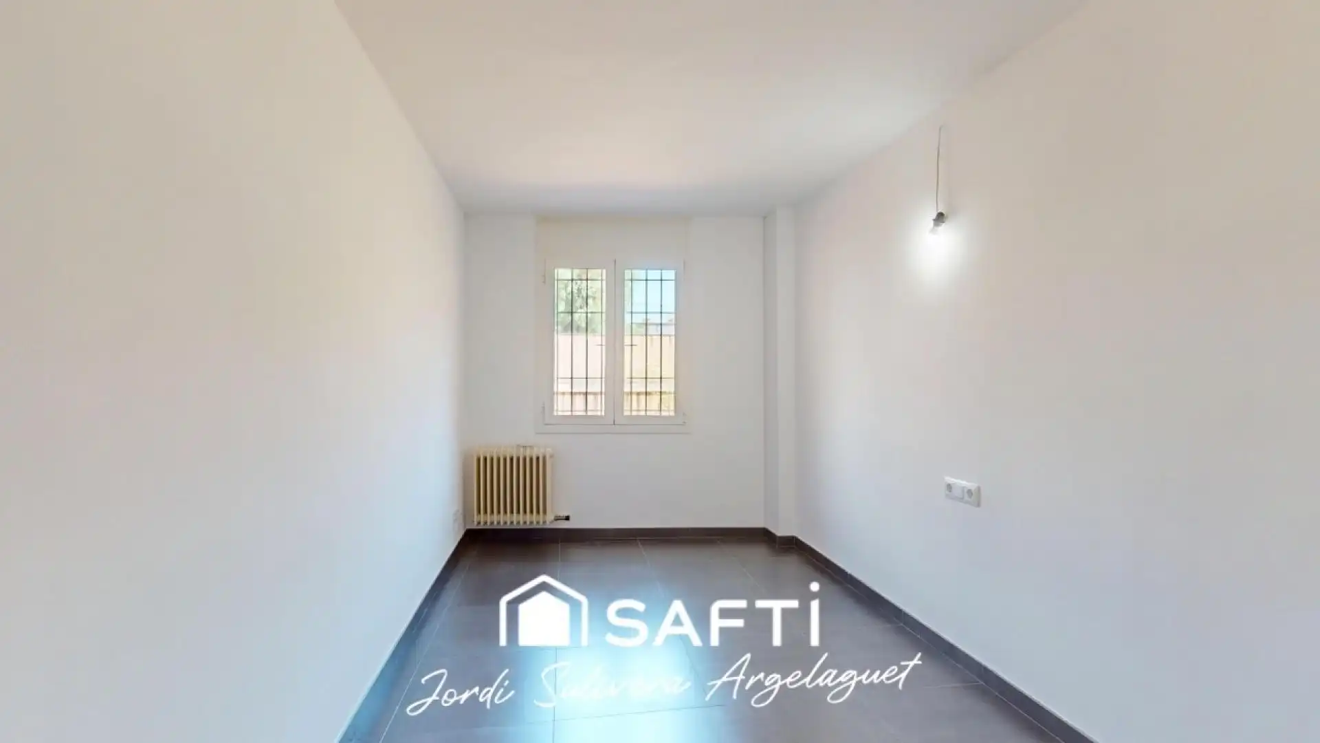 Habitación de Piso en venta en Girona con Aire acondicionado, Calefacción y Terraza