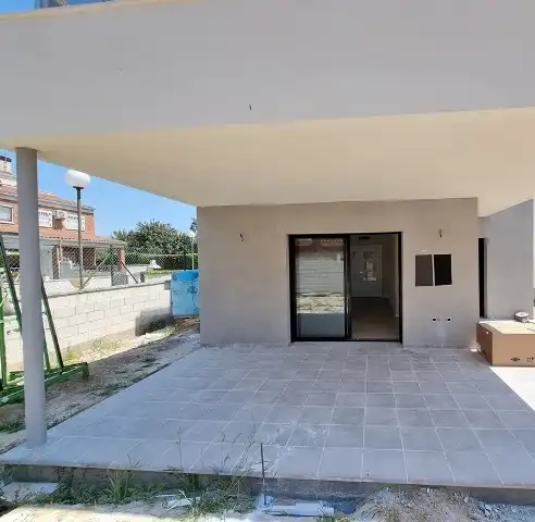 Terrassa de Casa adosada en venda en Cambrils amb Aire condicionat, Calefacció i Jardí privat