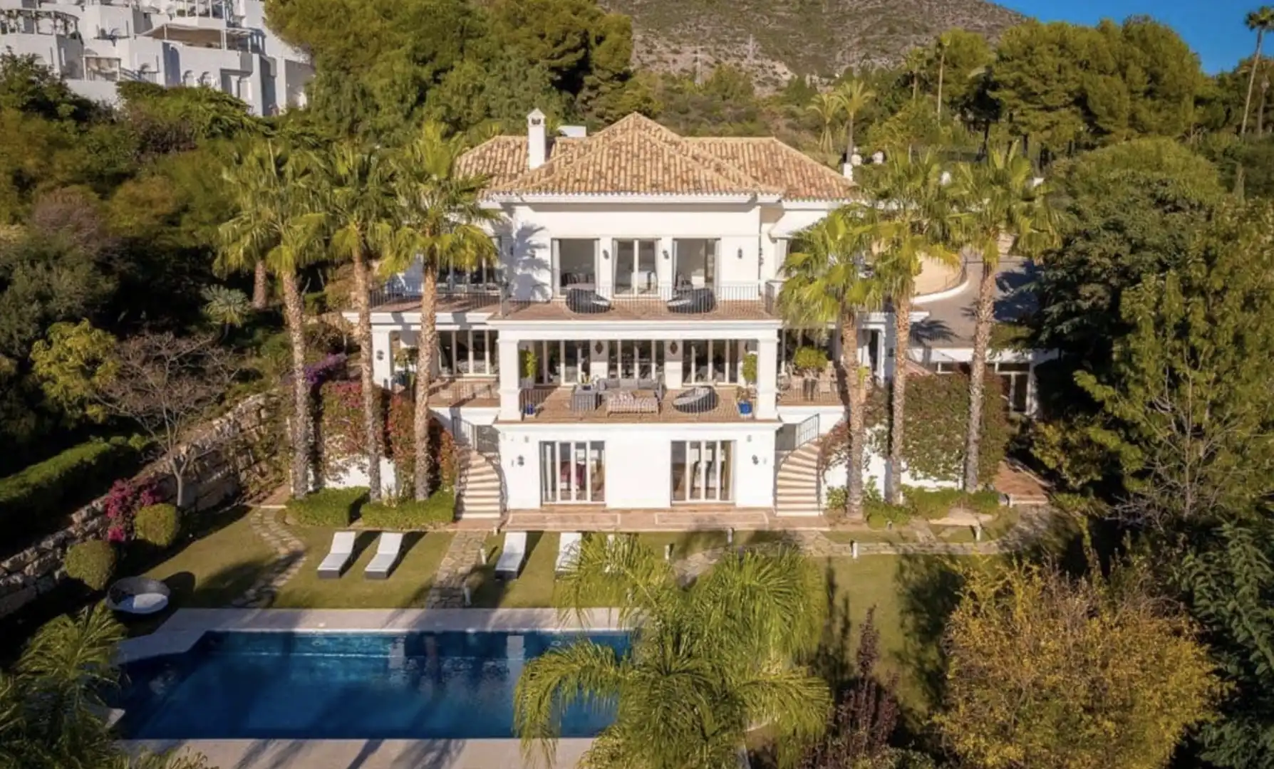 Vista exterior de Casa o chalet de alquiler en Marbella con Aire acondicionado, Jardín privado y Piscina