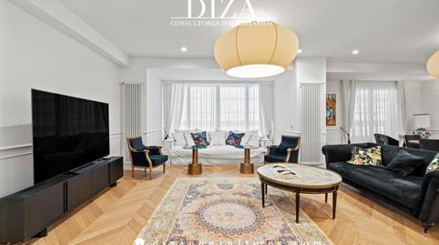 Foto 3 de Piso en venta en De Concha Espina, El Viso, Madrid