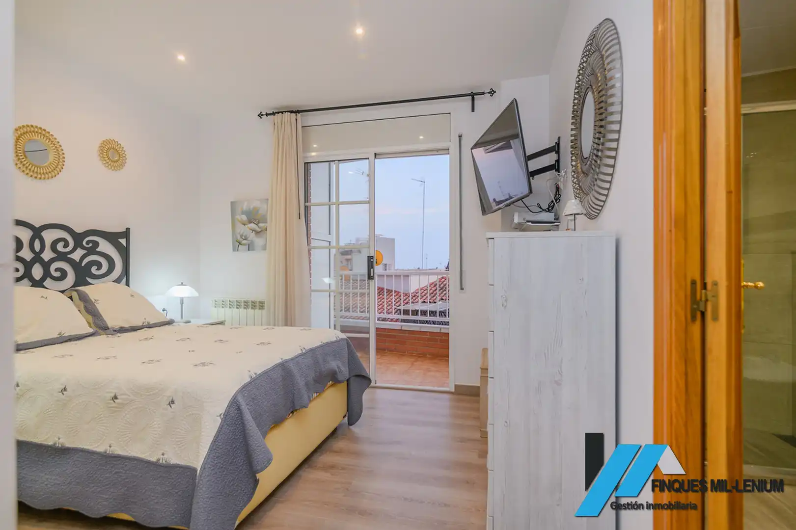 Flat for sale in Passeig Maragall