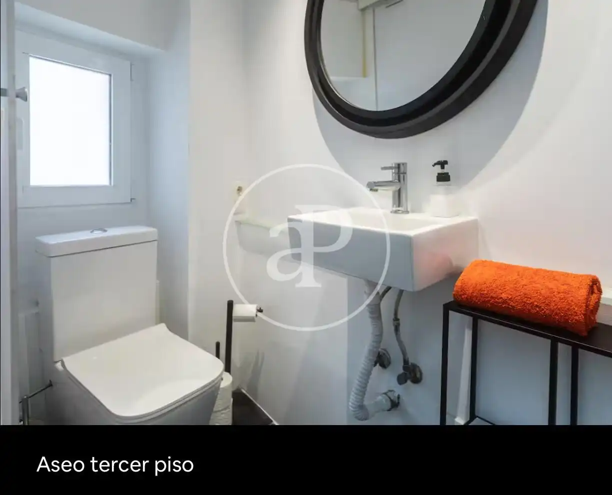 Baño de Piso en venta en Valencia con Aire acondicionado, Calefacción y Terraza