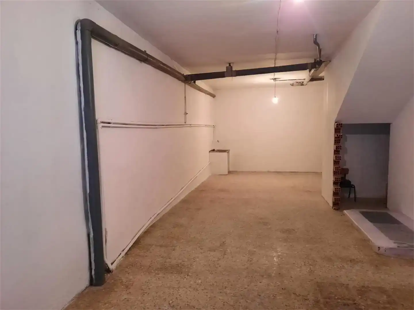 Garage zum Verkauf in Viana
