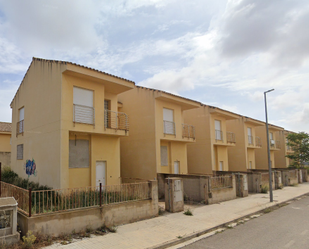 Vista exterior de Edifici en venda en Caudete de las Fuentes