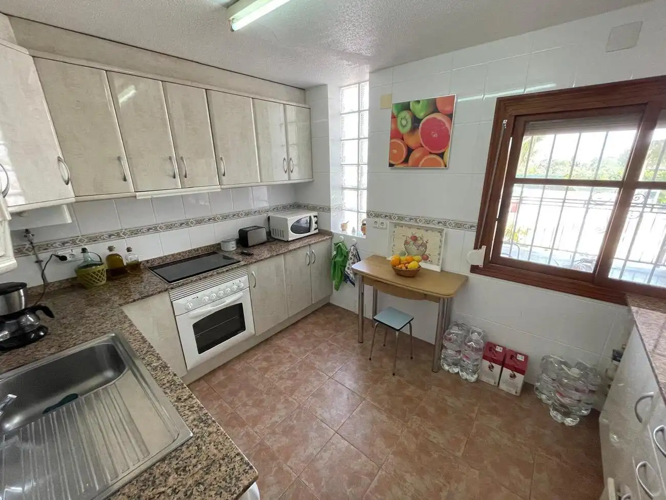Cuina de Casa o xalet en venda en Alicante / Alacant amb Aire condicionat, Jardí privat i Terrassa