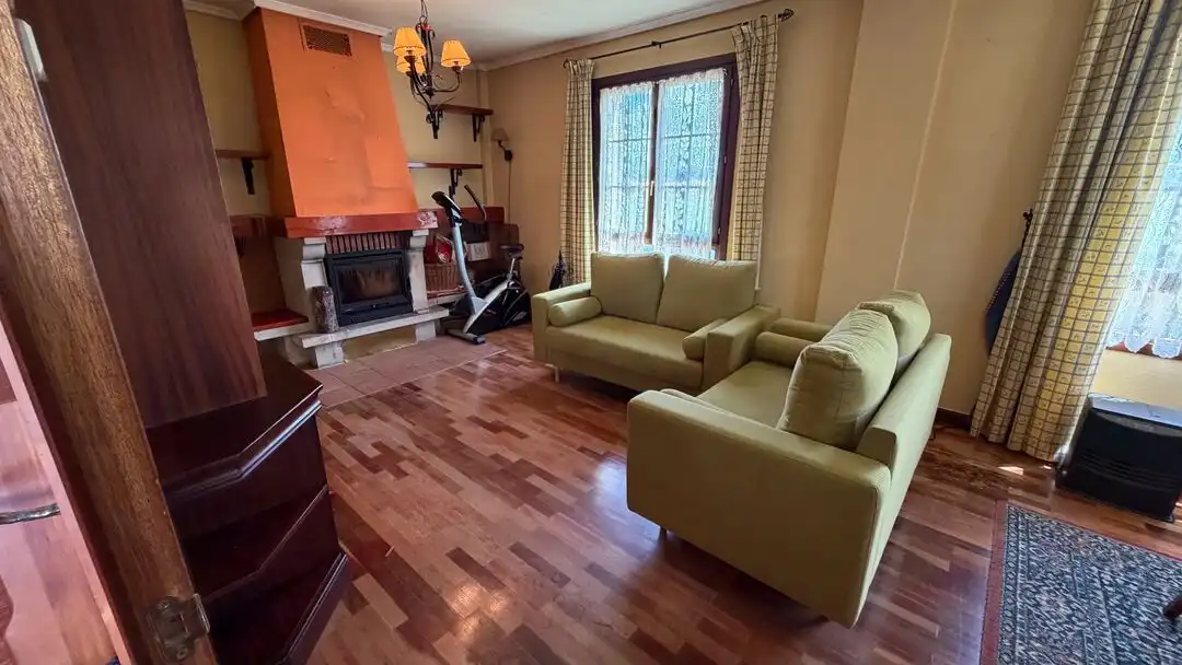 Wohnzimmer von Haus oder Chalet zum Verkauf in Zigoitia mit Heizung, Terrasse und Abstellraum