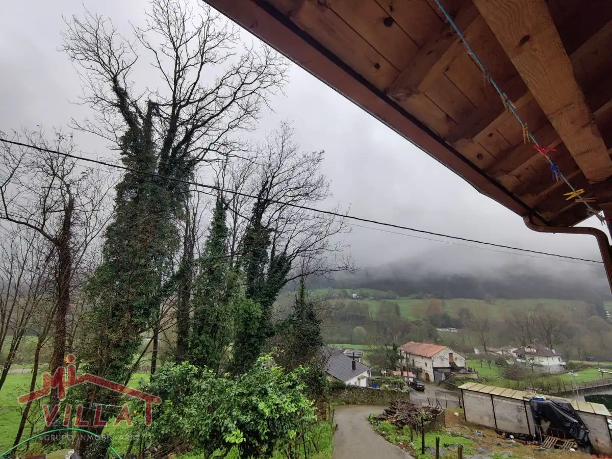 Vista exterior de Casa o xalet en venda en Ramales de la Victoria amb Terrassa