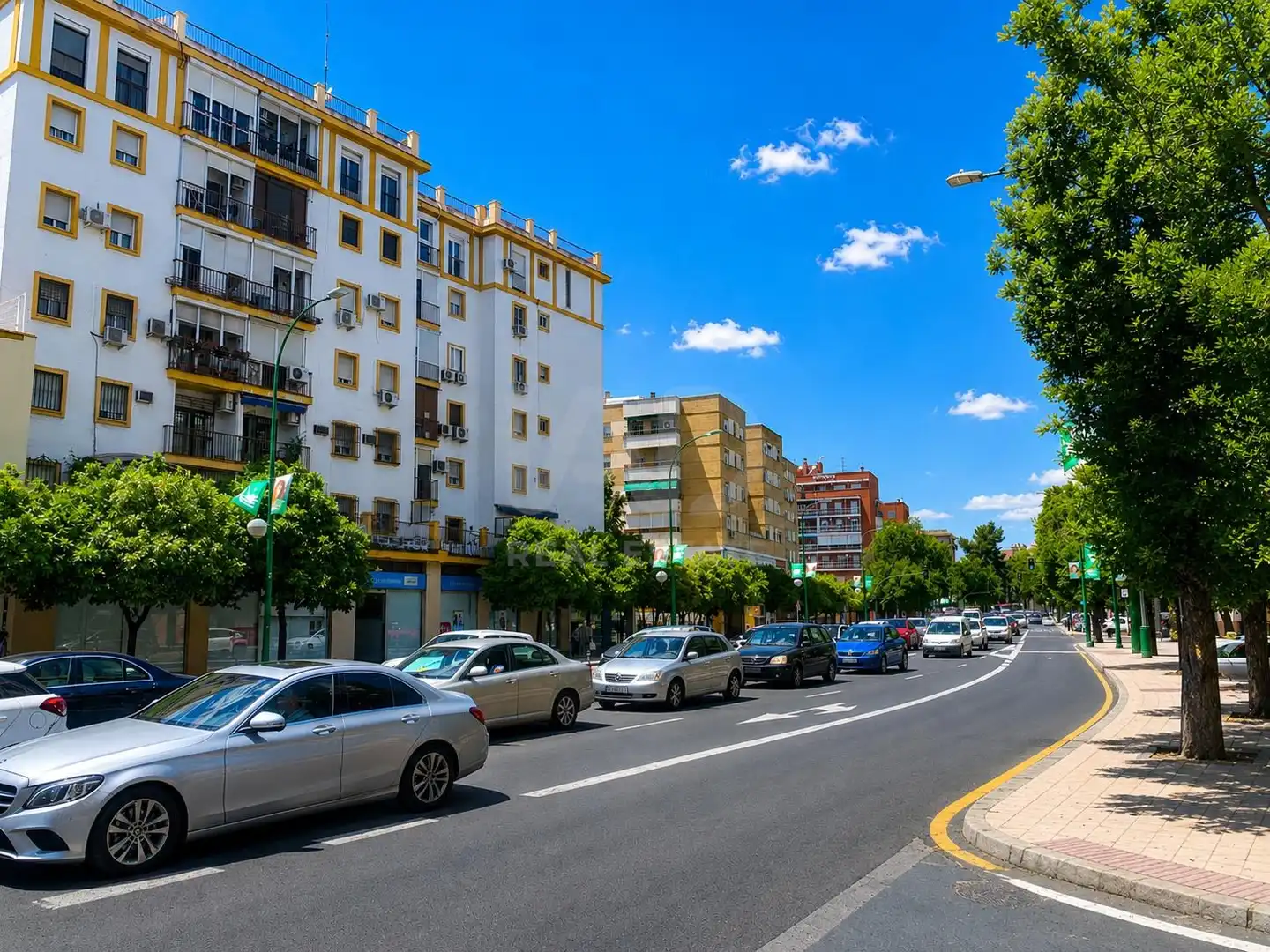 Vista exterior de Ático en venta en Sevilla con Aire acondicionado, Calefacción y Terraza