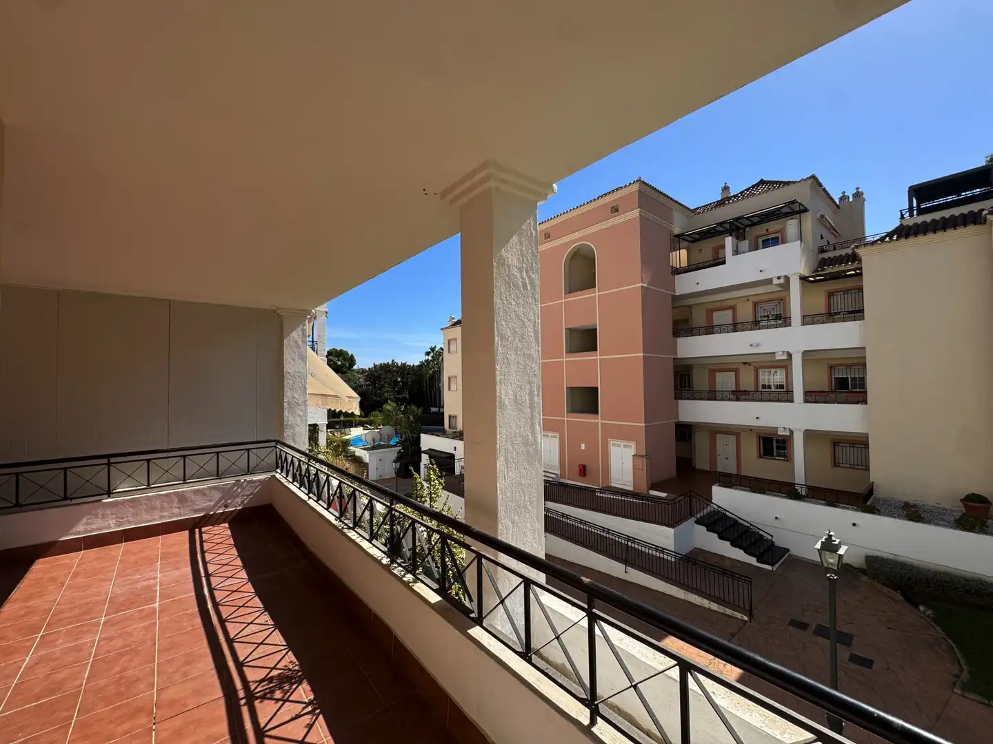 Vista exterior de Apartamento en venta en Marbella con Aire acondicionado, Calefacción y Terraza