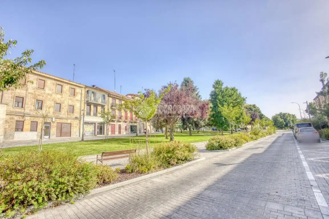 Vista exterior de Piso en venta en Salamanca con Calefacción y Balcón