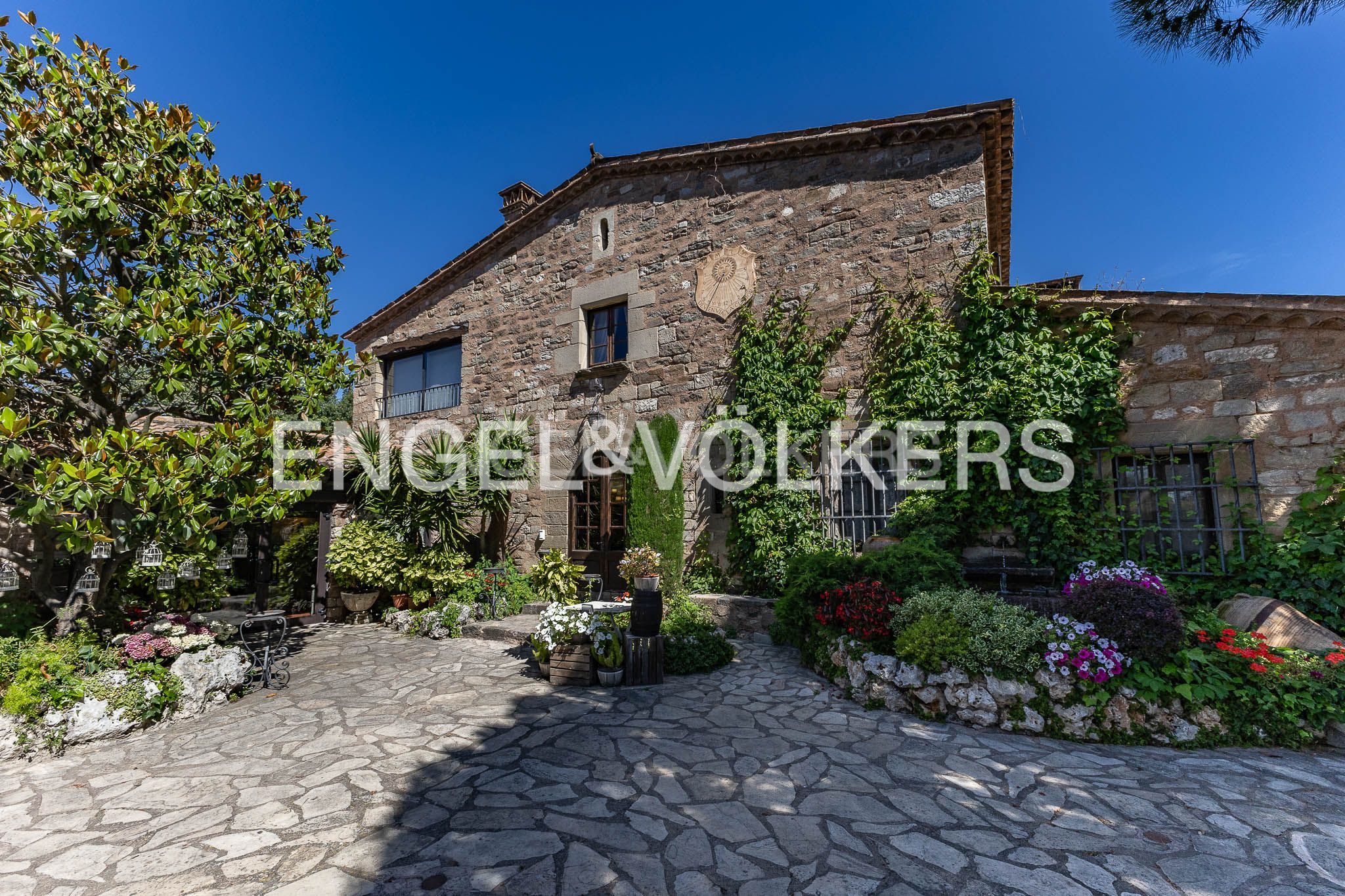 Vista exterior de Casa o xalet en venda en Sentmenat amb Aire condicionat, Calefacció i Jardí privat
