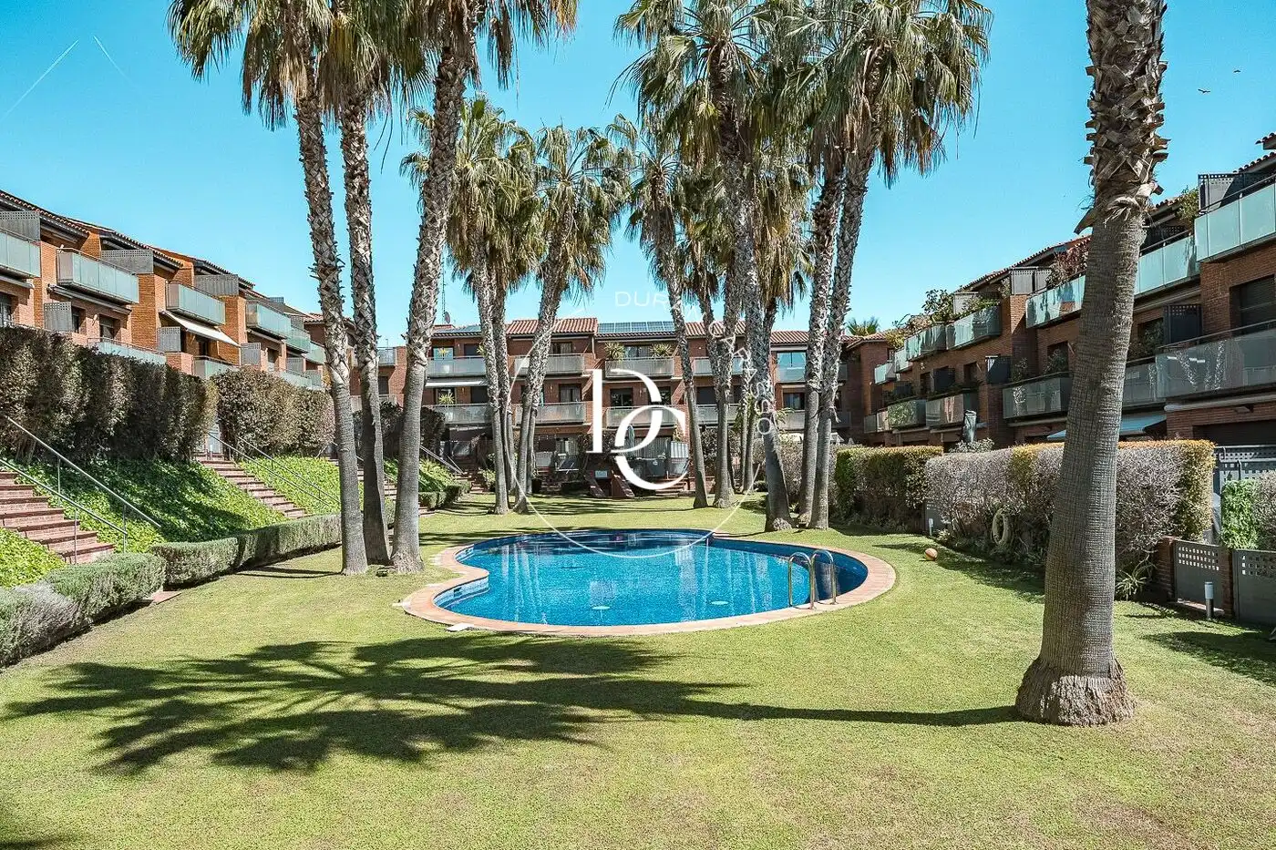 Vista exterior de Casa o xalet en venda en Sitges amb Aire condicionat, Calefacció i Jardí privat