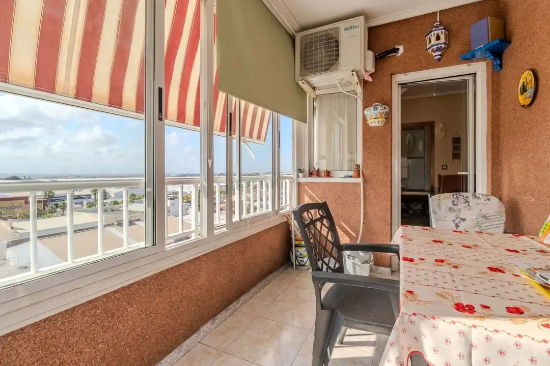 Terraza de Piso en venta en Torrevieja con Aire acondicionado y Calefacción