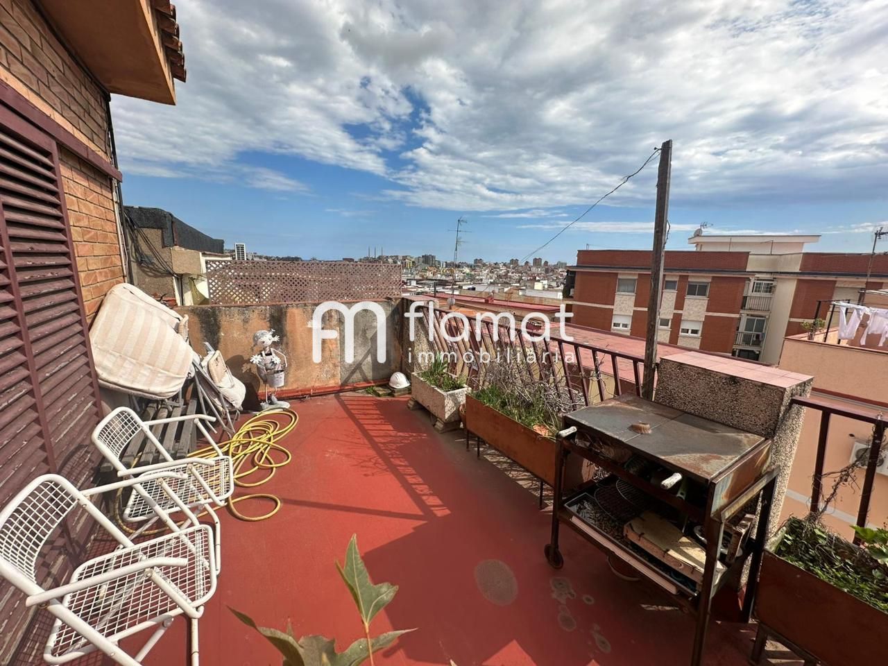 Terraza de Edificio en venta en Santa Coloma de Gramenet