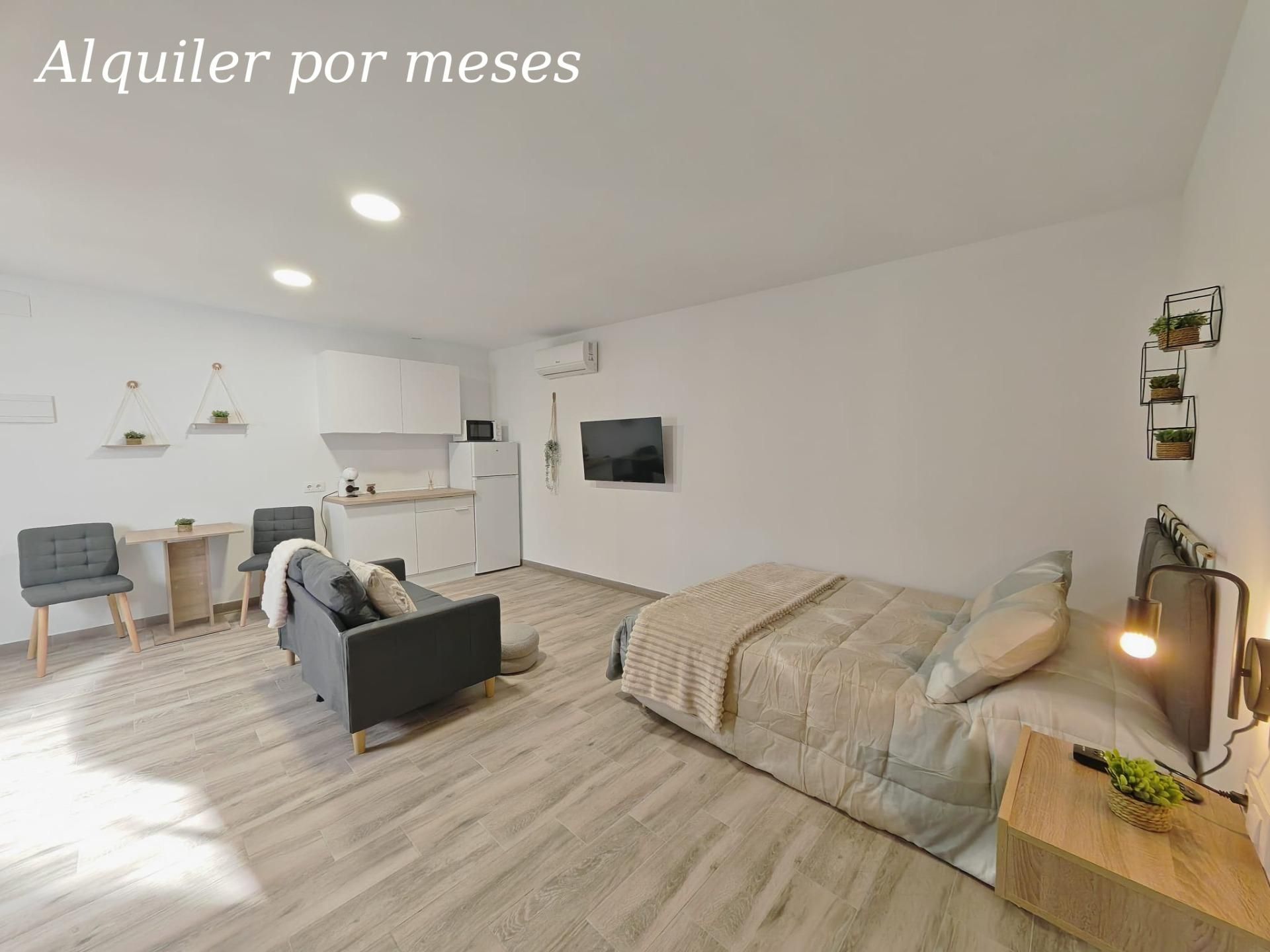 Bedroom of Study for rent in Alcalá de Guadaira