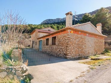 Casa rústica en venta en Sella