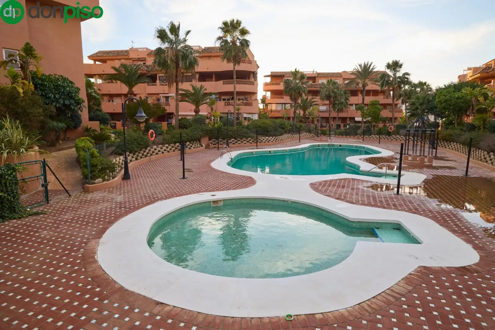 Piscina de Pis en venda en El Ejido amb Aire condicionat, Jardí privat i Terrassa