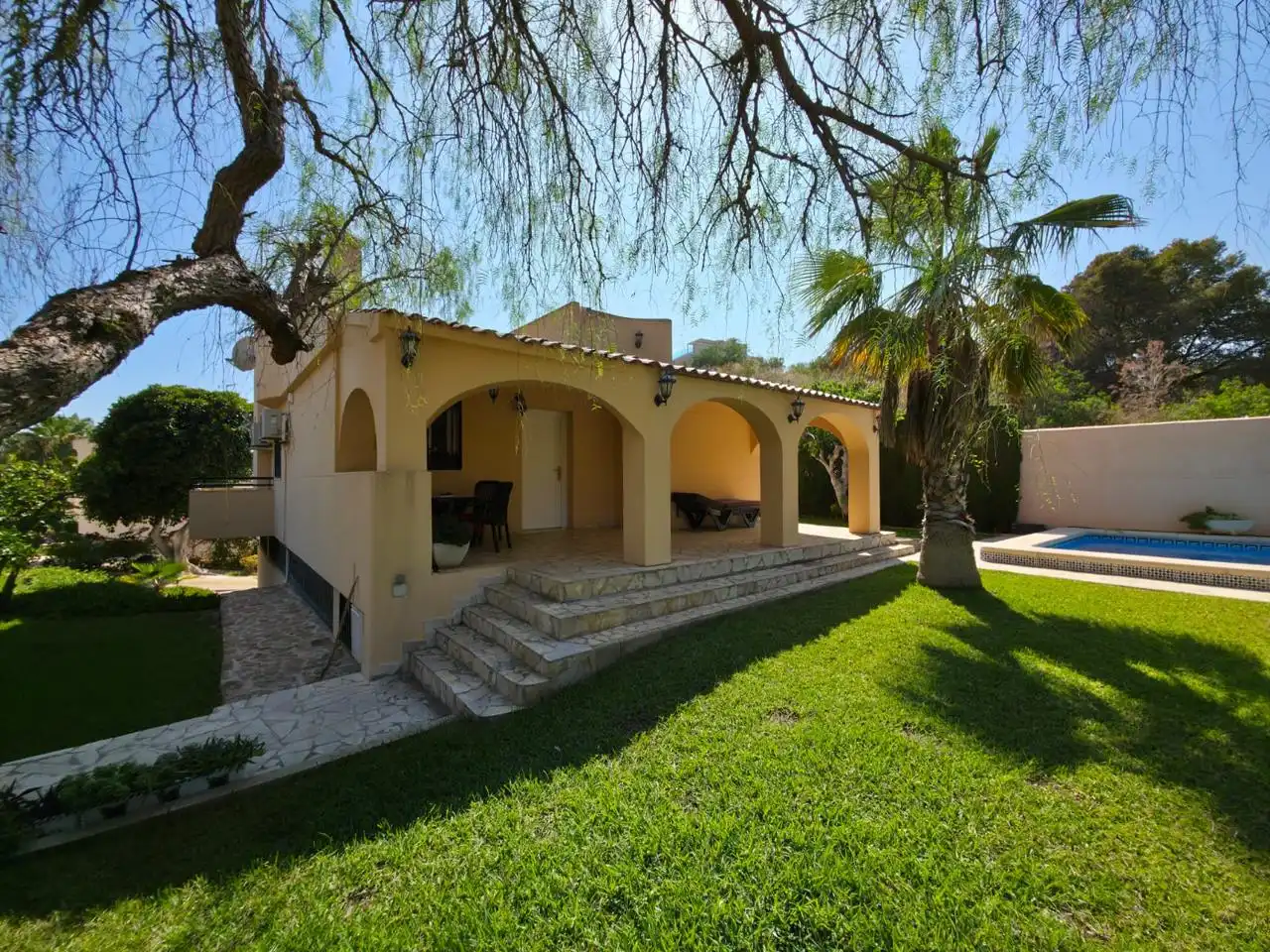 Garden of Houses for sale in El Campello  with Air Conditioner, Terrace and Swimming Pool