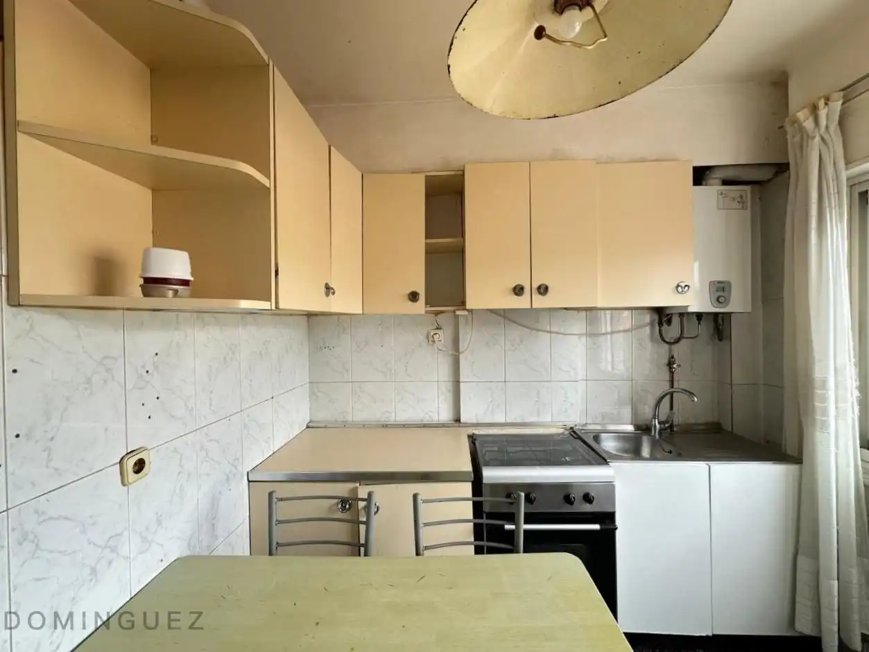 Cocina de Piso en venta en Vigo  con Calefacción