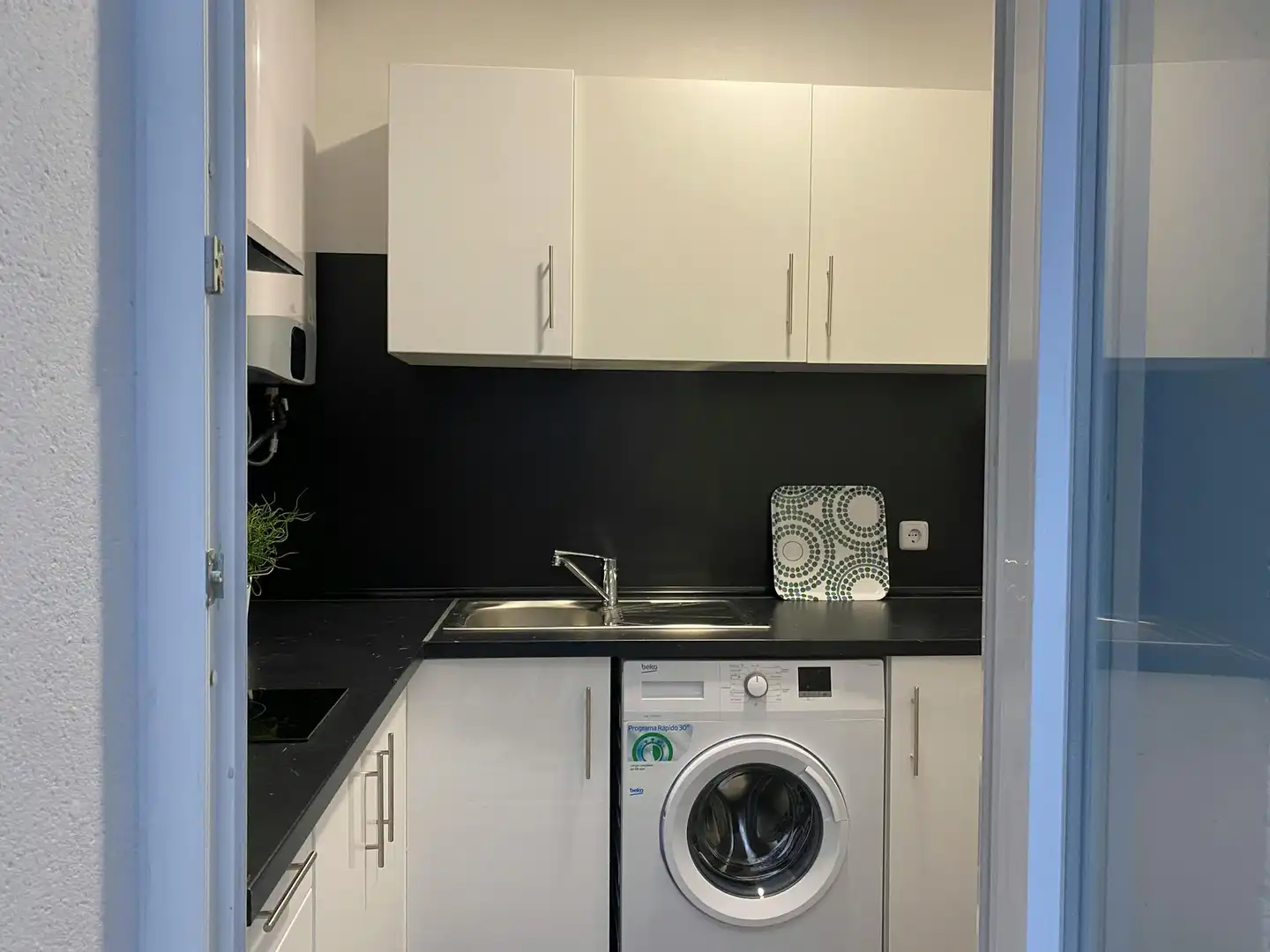 Kitchen of Flat for rent in Madrid  with Air Conditioner, Heating and Private garden