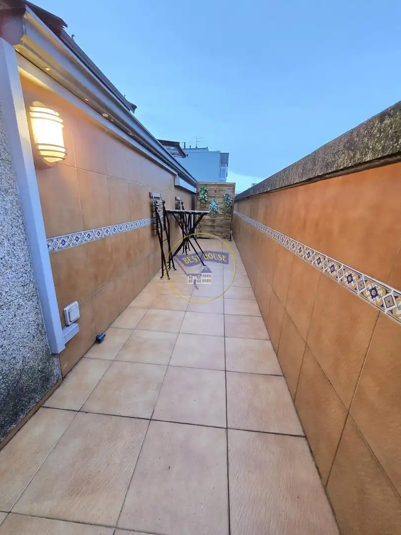 Terraza de Ático en venta en Vigo  con Aire acondicionado, Calefacción y Parquet