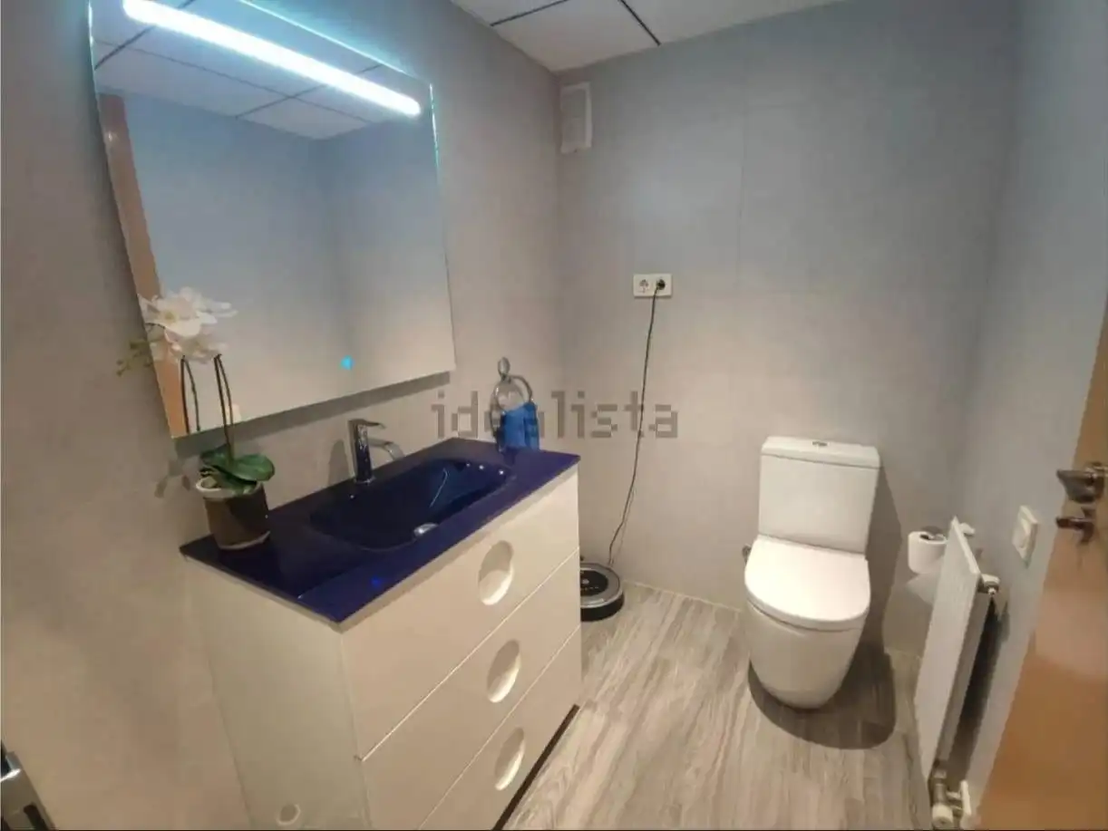 Bathroom of Flat for sale in Móstoles  with Heating, Terrace and Balcony