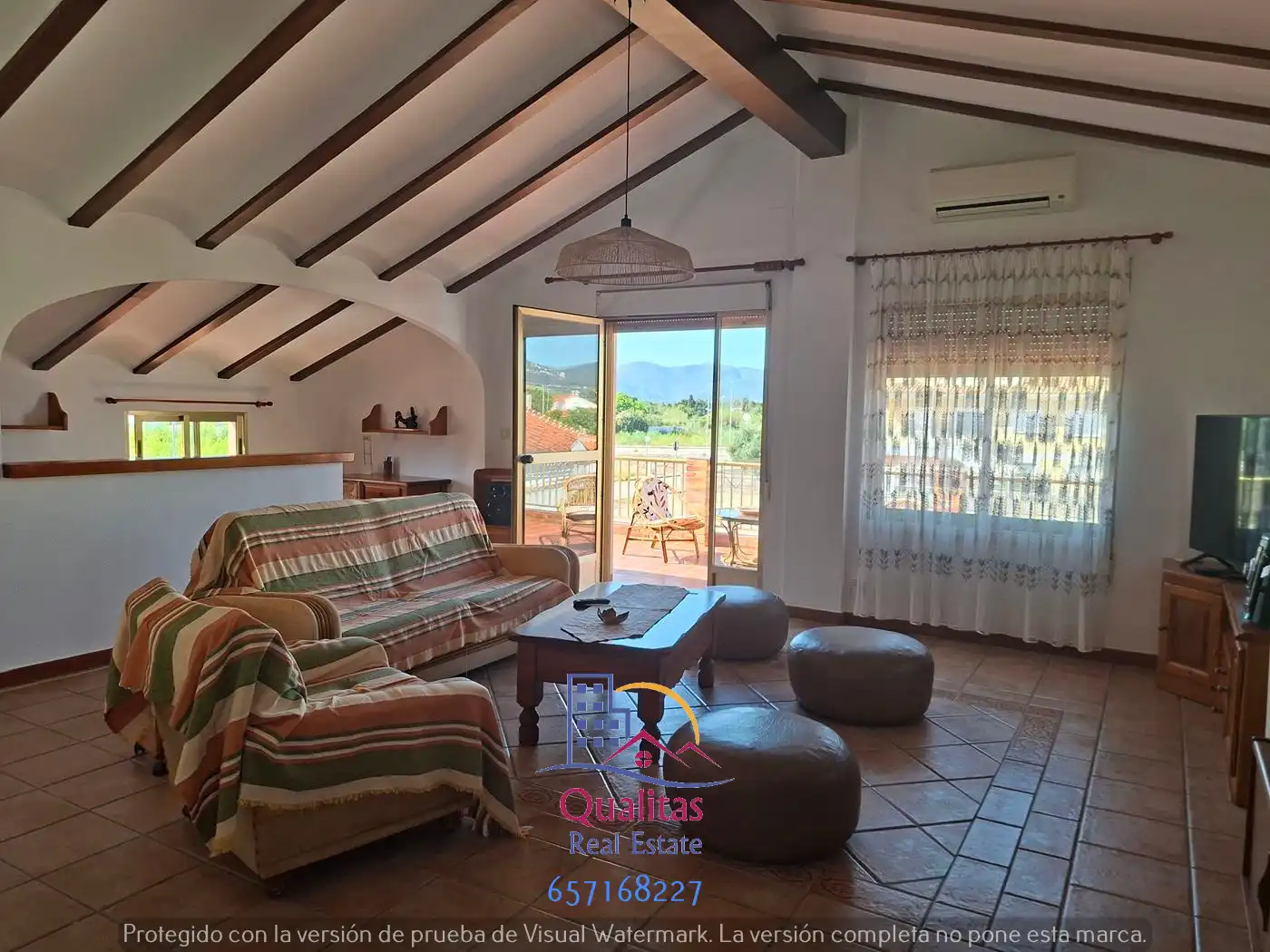 Sala de estar de Casa o chalet de alquiler en Oliva con Aire acondicionado, Jardín privado y Terraza