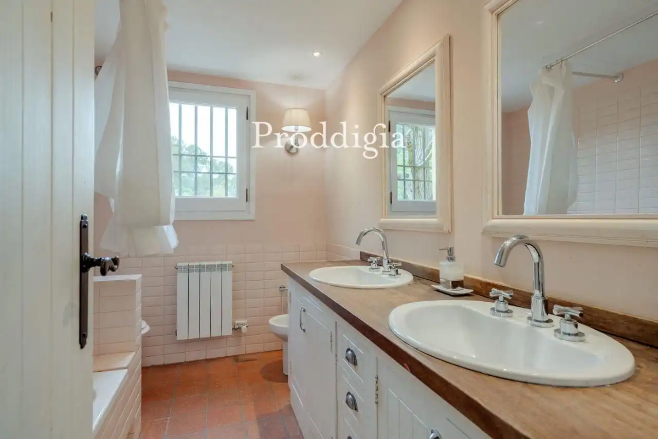 House with pool to rent in Valldoreix, imagen 8