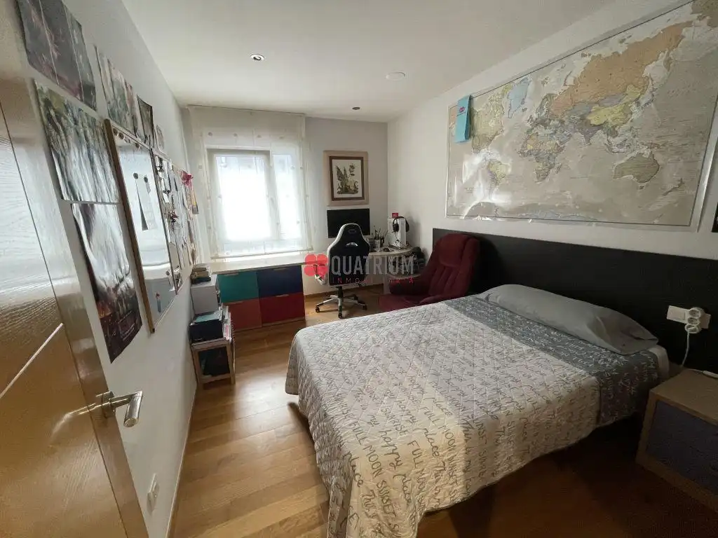 Appartamento con terrazza in vendita a Avenida Rosalía de Castro, imagen 12