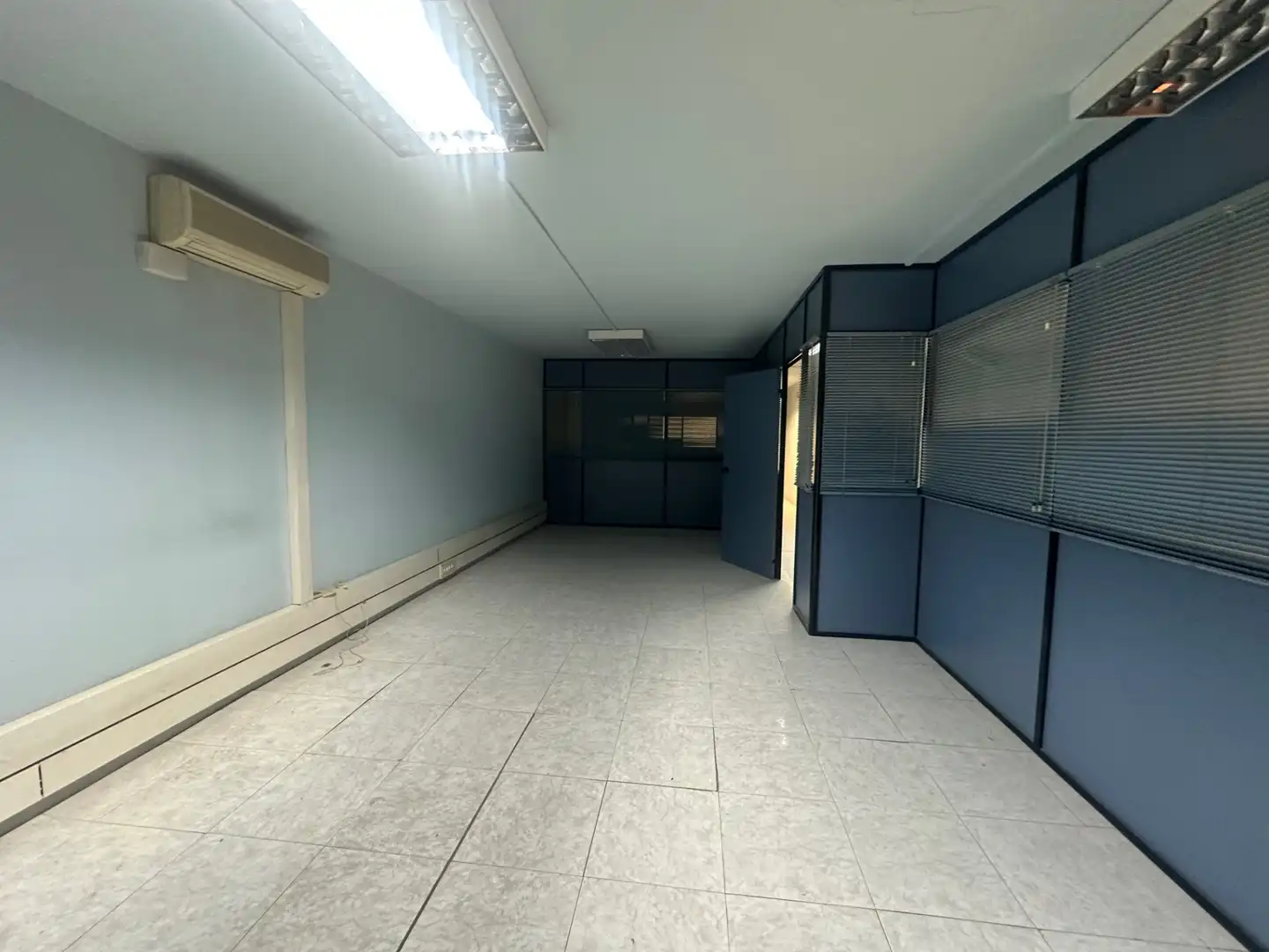Local comercial en venta en Carrer de Violant d'Hongria Reina d'Aragó 89, imagen 10