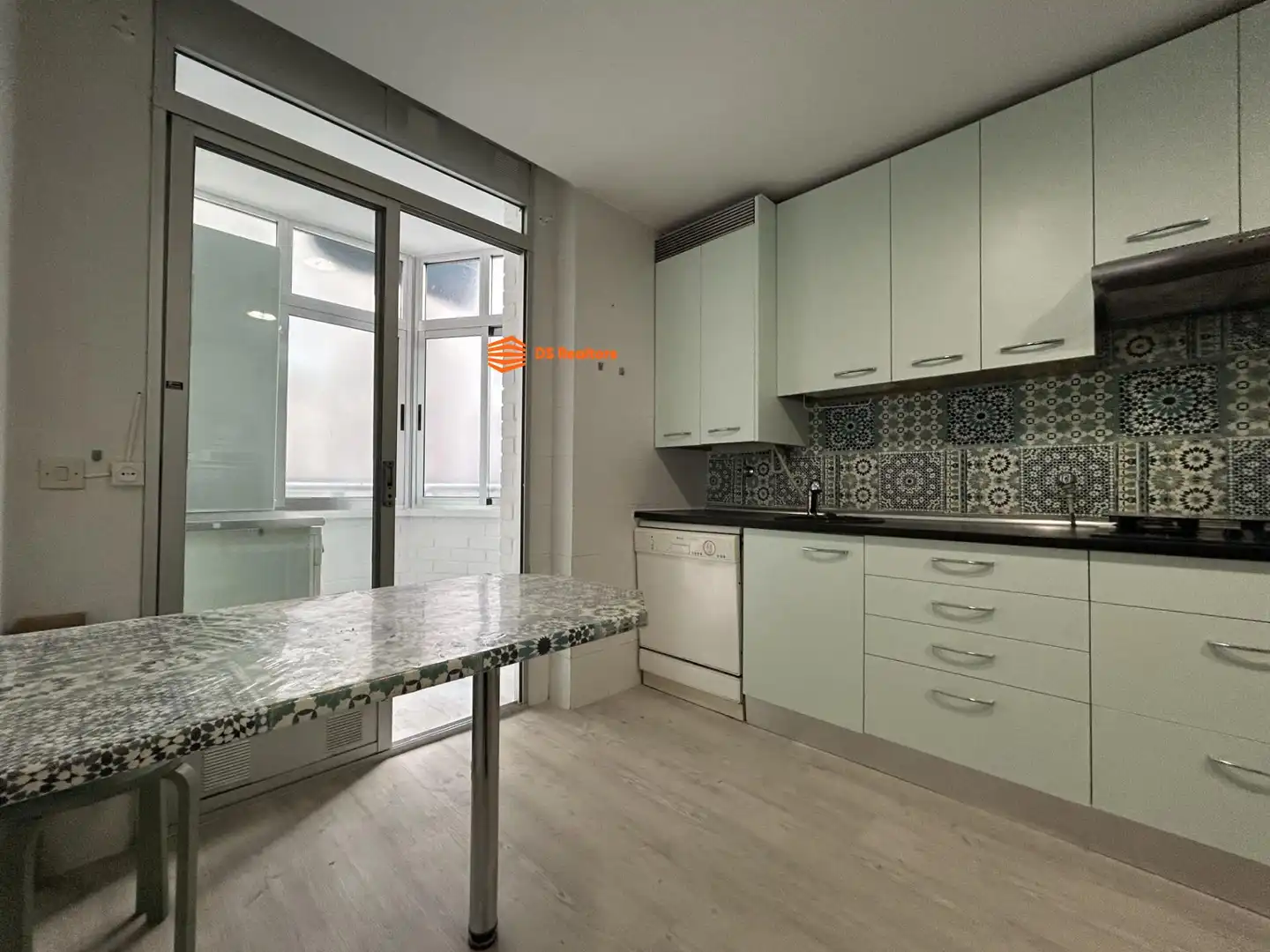 Kitchen of Flat for rent in Madrid  with Heating, Terrace and Storage room