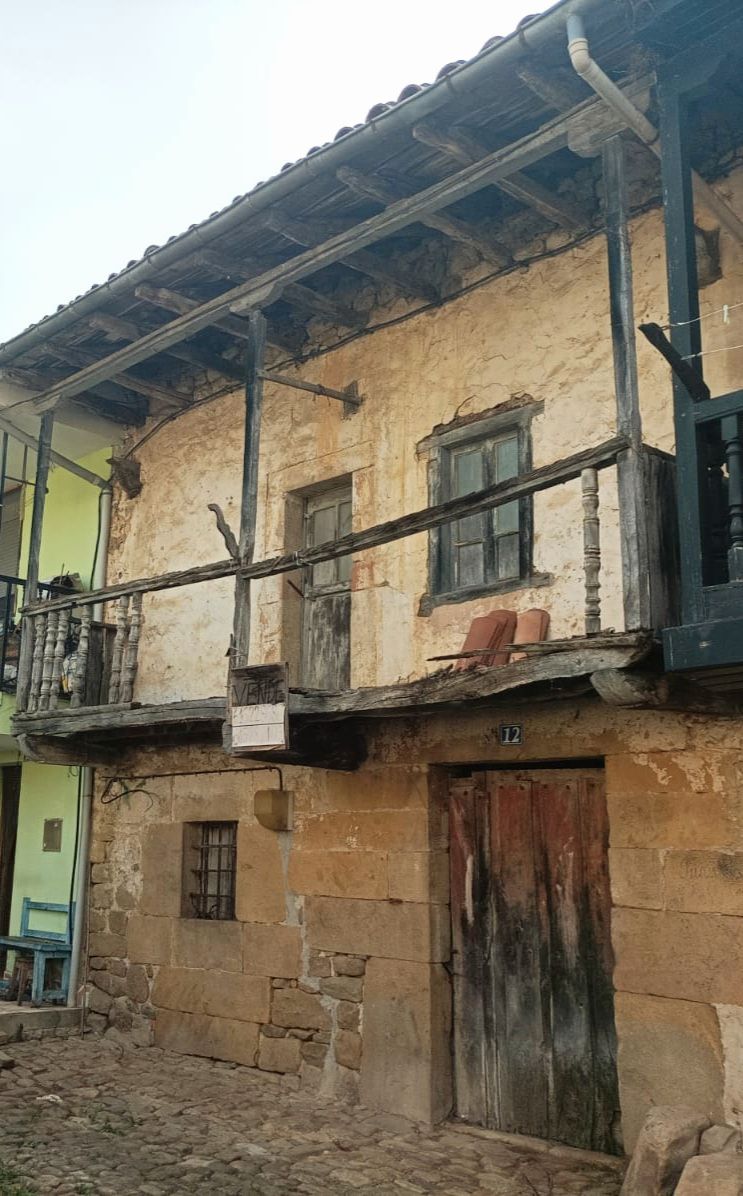 Exterior view of Single-family semi-detached for sale in Selaya