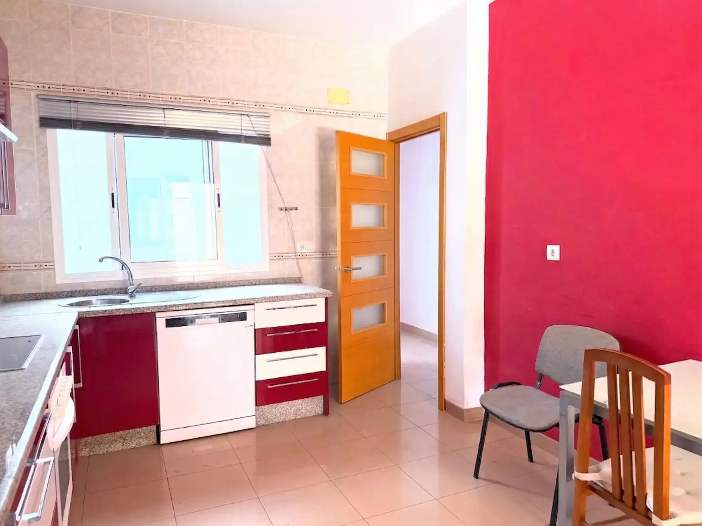 Casa a schiera con terrazza in vendita a Calle CORONIL, imagen 5