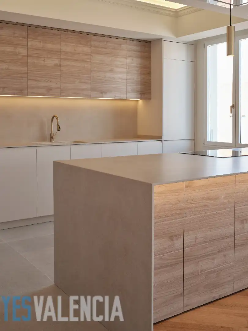Piso con terraza en venta en Carrer de l'Erudit Orellana, imagen 5