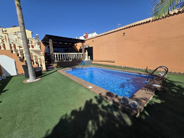 Casa adosada en Alquiler en San García