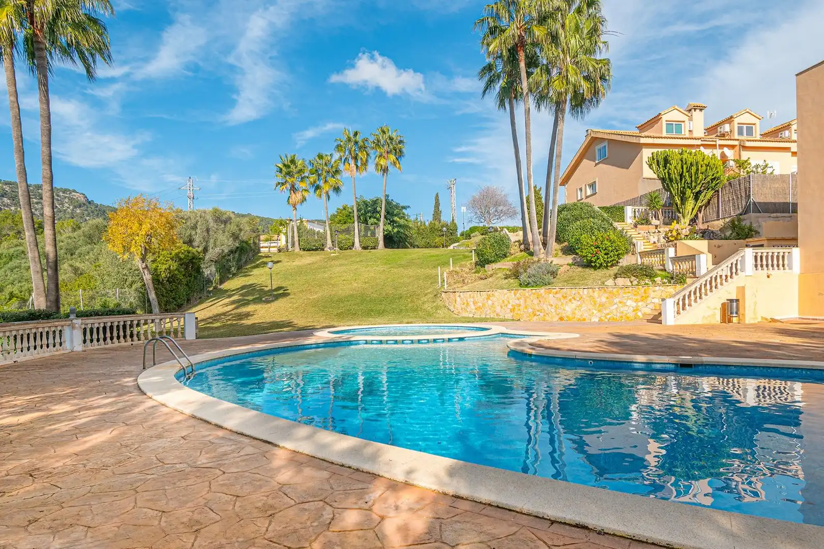 Piscina de Casa adosada en venta en  Palma de Mallorca con Aire acondicionado, Calefacción y Jardín privado
