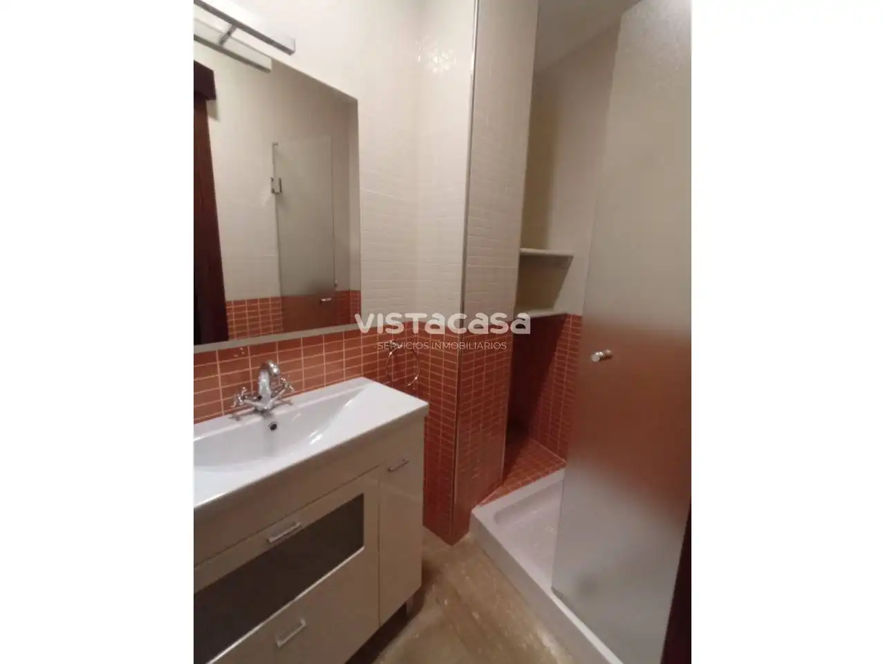 Baño de Casa o chalet de alquiler en El Viso del Alcor con Amueblado