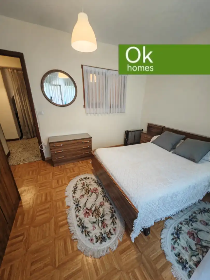 Schlafzimmer von Einfamilien-Reihenhaus zum Verkauf in Melide mit Klimaanlage, Heizung und Abstellraum