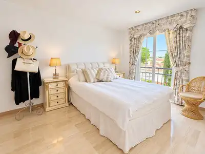 Schlafzimmer von Wohnungen zum Verkauf in Mijas Golf